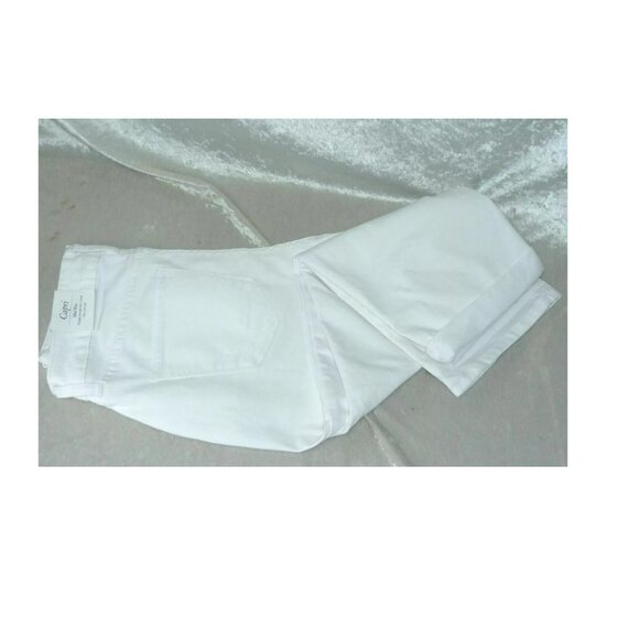 Women's Denim Capris Croft & Barrow Classic Stretch size 6, 18 NEW - Picture 2 of 4